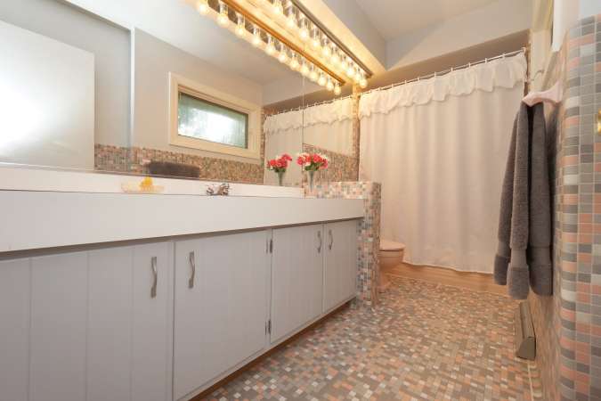 Full Bath