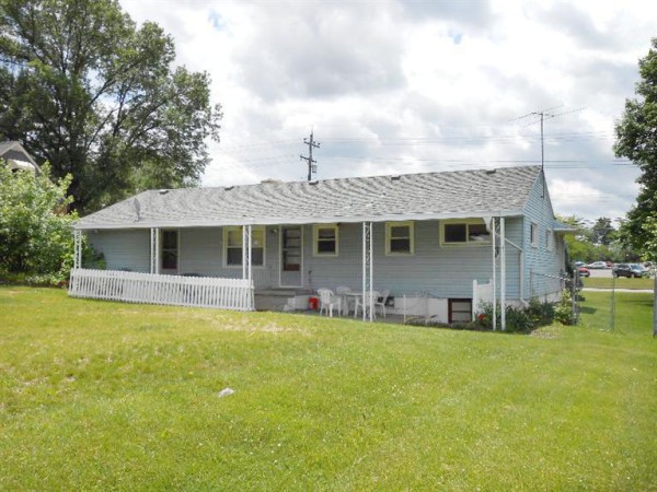 Back Of House w/Patio