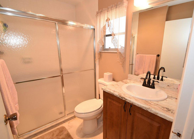 Master bath 'wet' area ... Master has two closets ~ one 'walk-in'