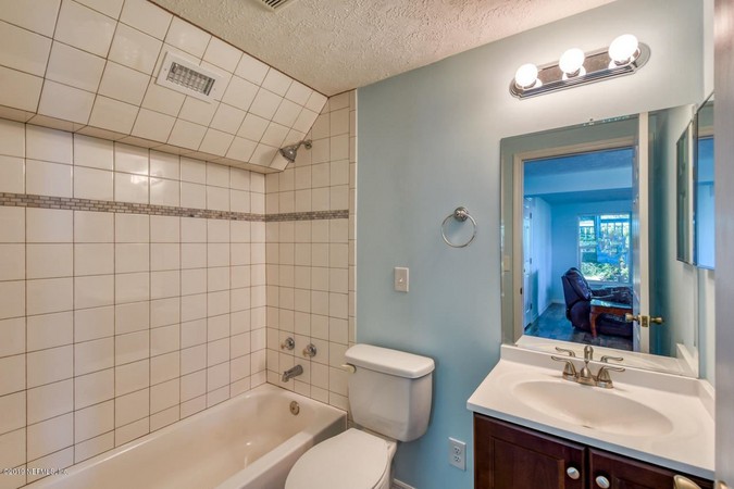 In Law Full Bath