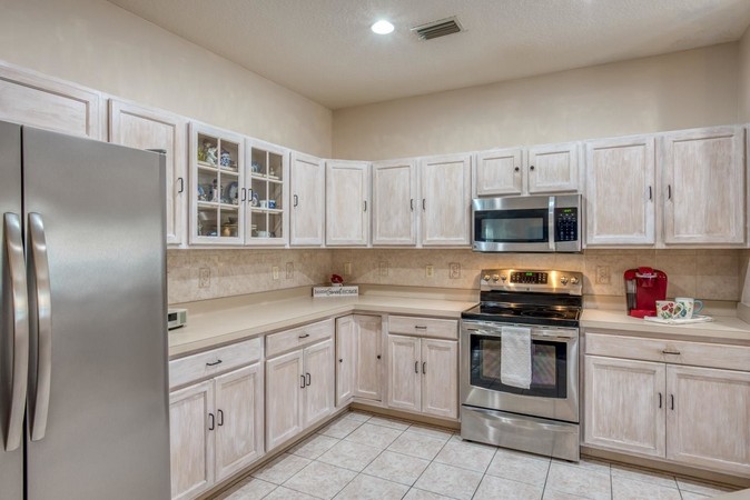 Newer stainless steel appliances!