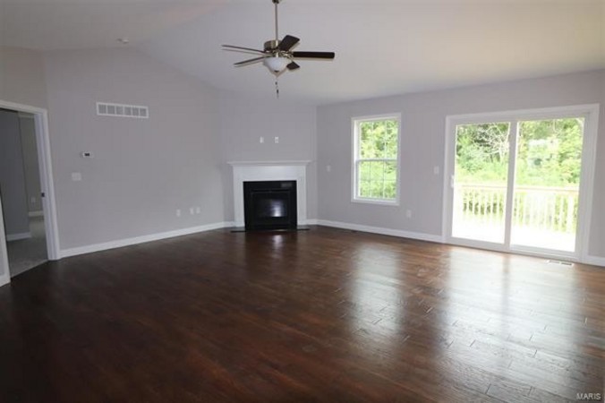 Living Room w/ gas fireplace