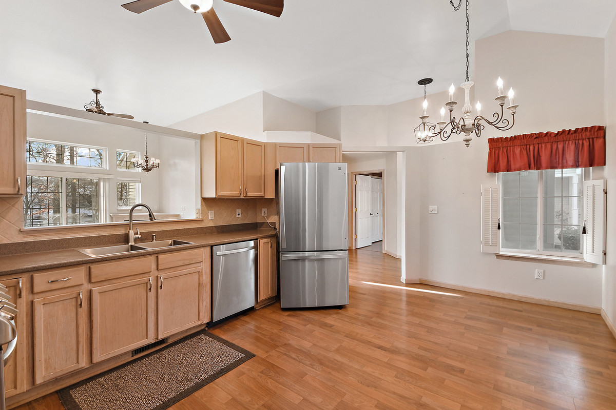 2903 Lake Pointe Drive